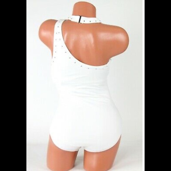 Micheal Kors swimsuit NWT only available in white - Picture 2 of 2